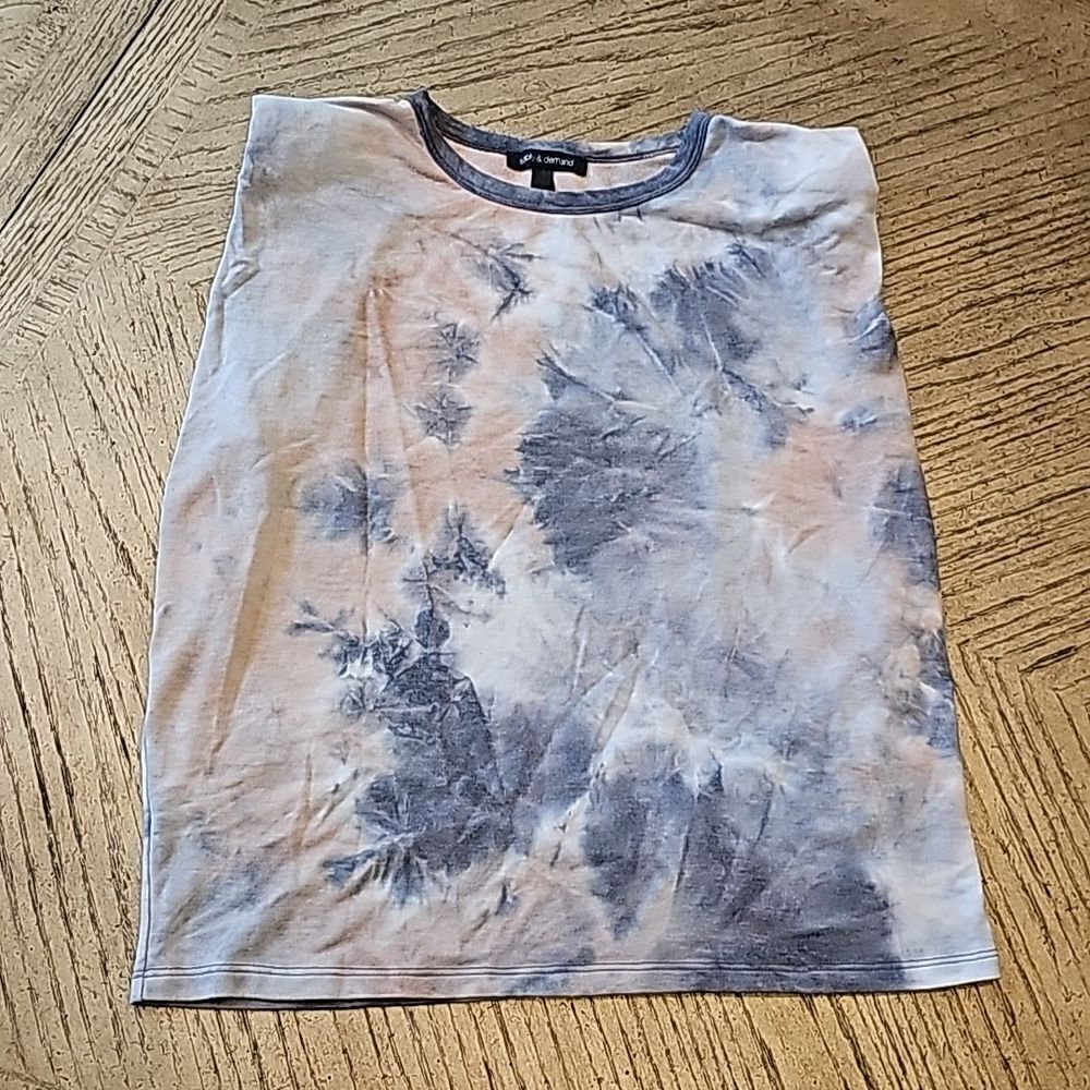 Tie Dye shoulder padded muscle top size S supply & demand